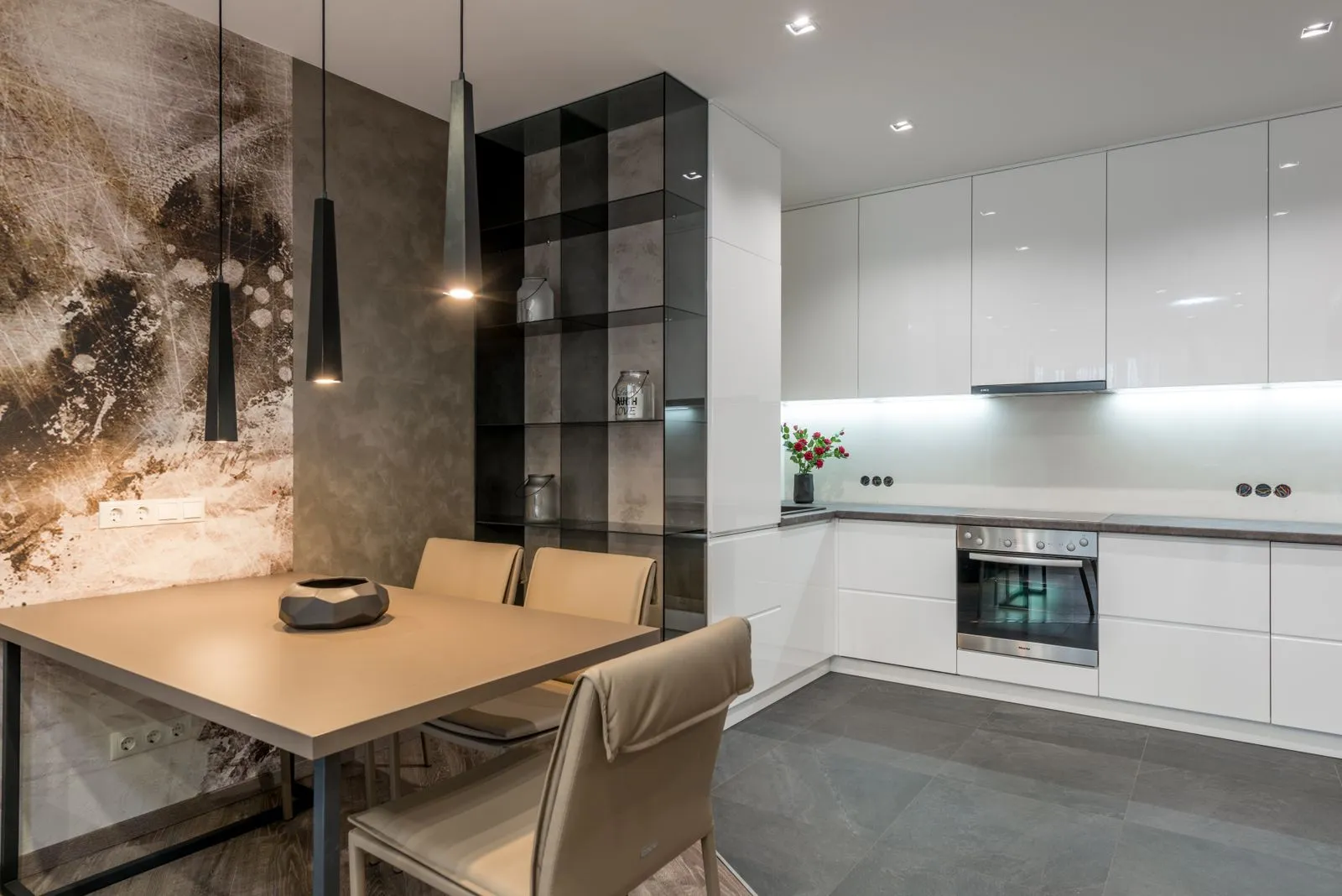 Cabinet Features That Make Kitchens Easier to Use